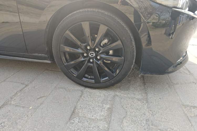 Used Mazda 3 Axela 2023 2.0L Automatic ZhiXuan Edition Right Front Wheel Hub