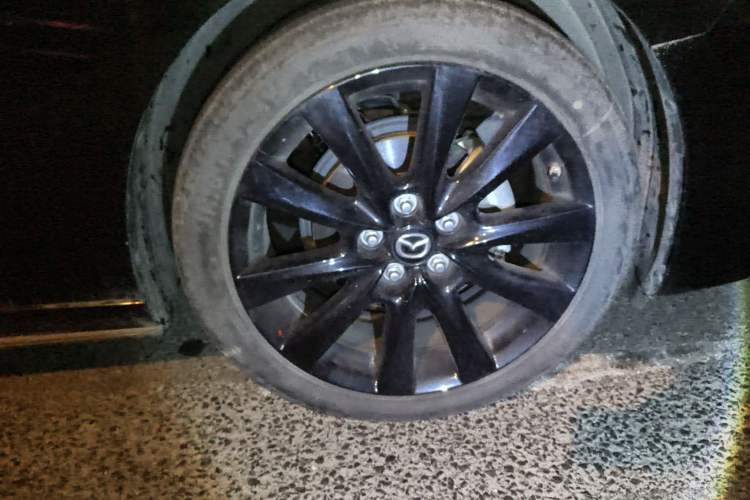 Used Mazda 3 Axela 2023 2.0L Automatic Zhiyao Edition Right Front Wheel Hub