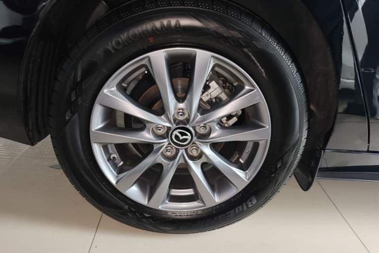 Used Mazda 3 Axela 2023 1.5L Manual ZhiMei Edition Right Rear Wheel Hub