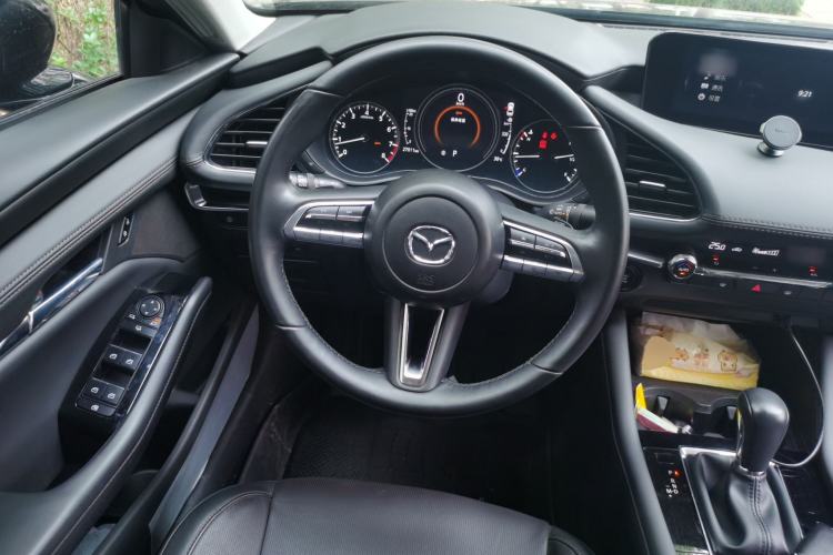 Used Mazda 3 Axela 2023 2.0L Automatic ZhiZhen Edition Steering Wheel
