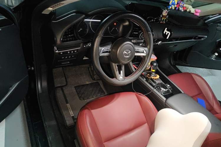 Used Mazda 3 Axela 2023 2.0L Automatic ZhiZhen Edition Steering Wheel
