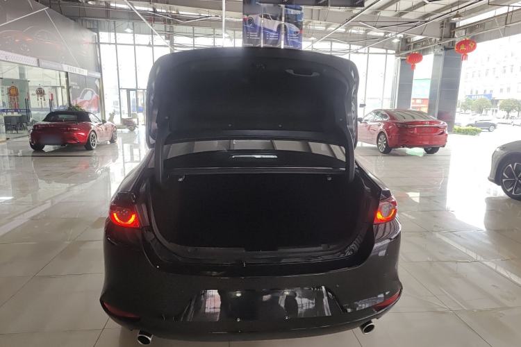 Used Mazda 3 Axela 2023 1.5L Manual ZhiMei Edition Trunk