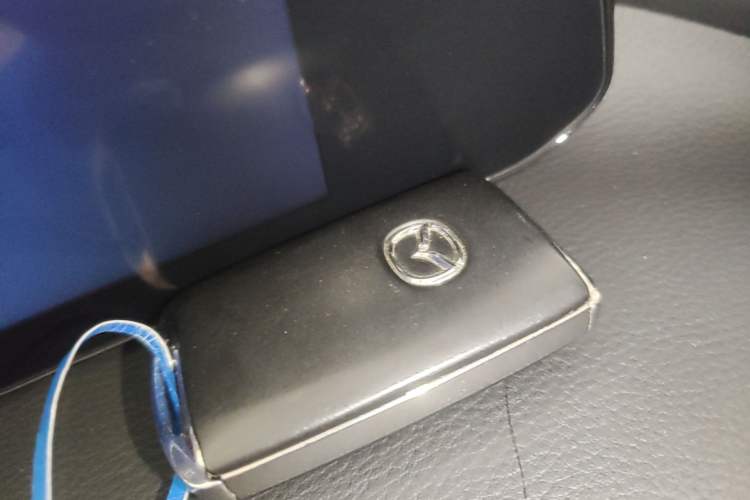 Used Mazda 3 Axela 2023 1.5L Manual ZhiMei Edition Vehicle Key