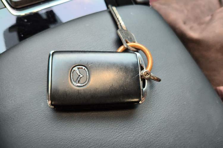 Used Mazda 3 Axela 2023 2.0L Automatic Zhiya Edition Vehicle Key