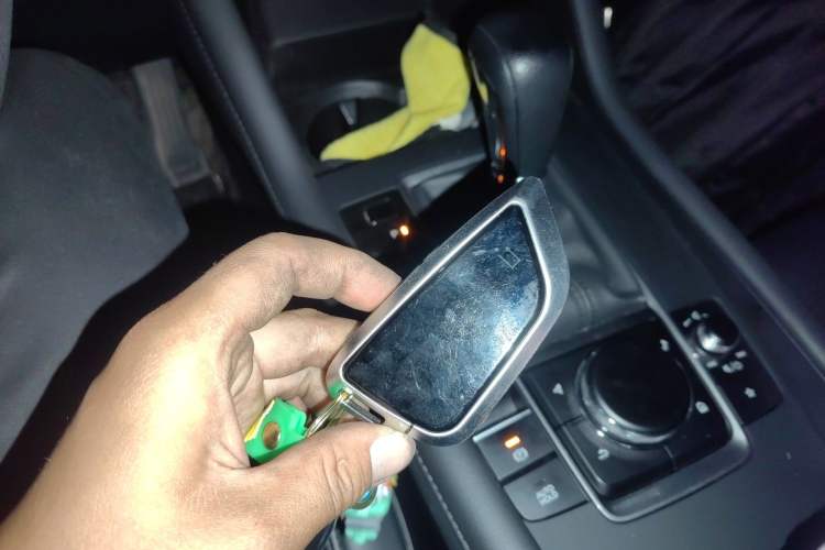 Used Mazda 3 Axela 2023 2.0L Automatic Zhiqing Edition Vehicle Key