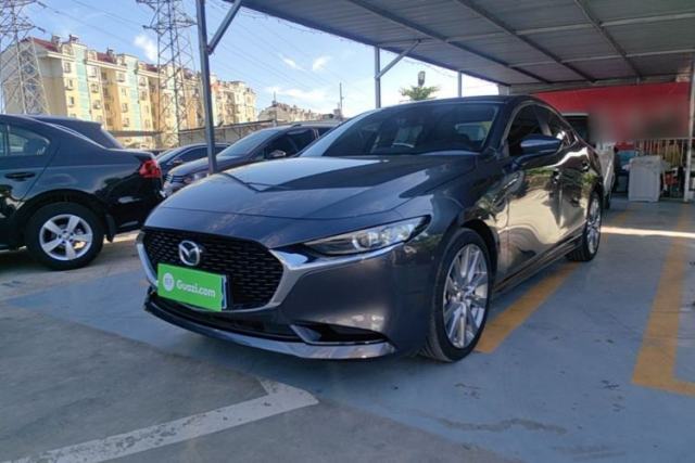 Ojetý Mazda 3 Axela 2023 2.0L Automatic ZhiXuan Edition