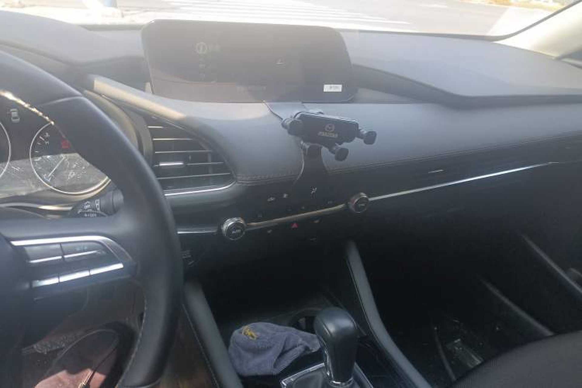 Used Mazda 3 Axela 2023 2.0L Automatic ZhiXuan Edition Audio And AC Panel