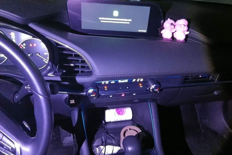 Used Mazda 3 Axela 2023 2.0L Automatic Zhiyao Edition Audio And AC Panel