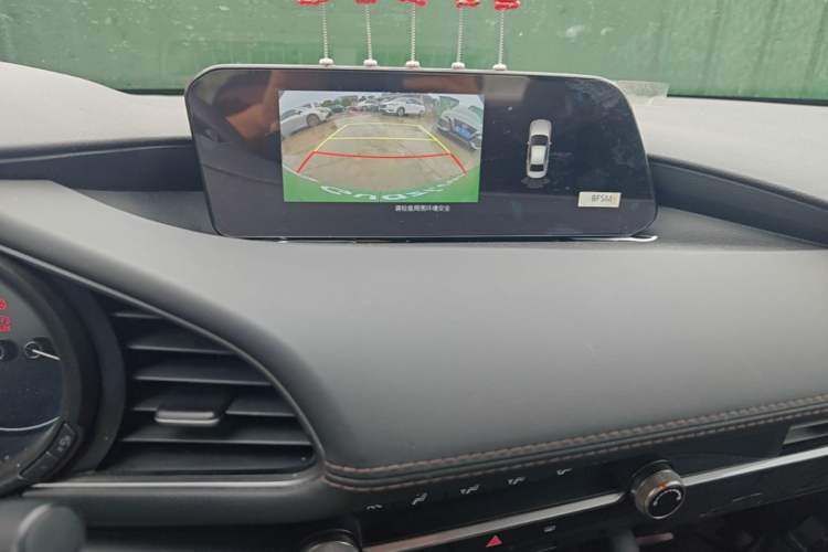 Used Mazda 3 Axela 2023 2.0L Automatic Zhiqing Edition Audio And AC Panel