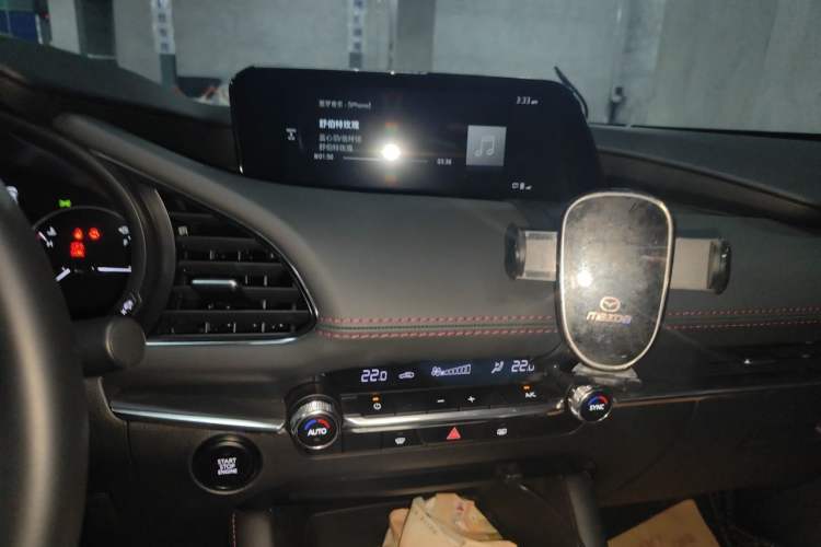 Used Mazda 3 Axela 2023 2.0L Automatic Zhiyao Edition Audio And AC Panel