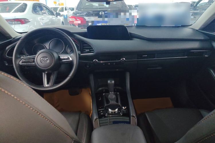 Used Mazda 3 Axela 2023 2.0L Automatic Zhiyao Edition Center Console