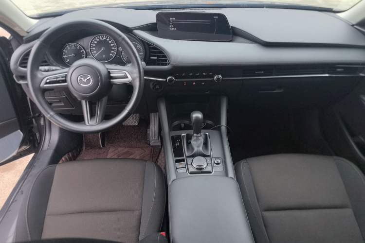 Used Mazda 3 Axela 2023 2.0L Automatic Zhiqing Edition Center Console
