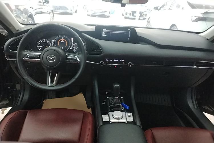 Used Mazda 3 Axela 2023 2.0L Automatic ZhiZhen Edition Center Console