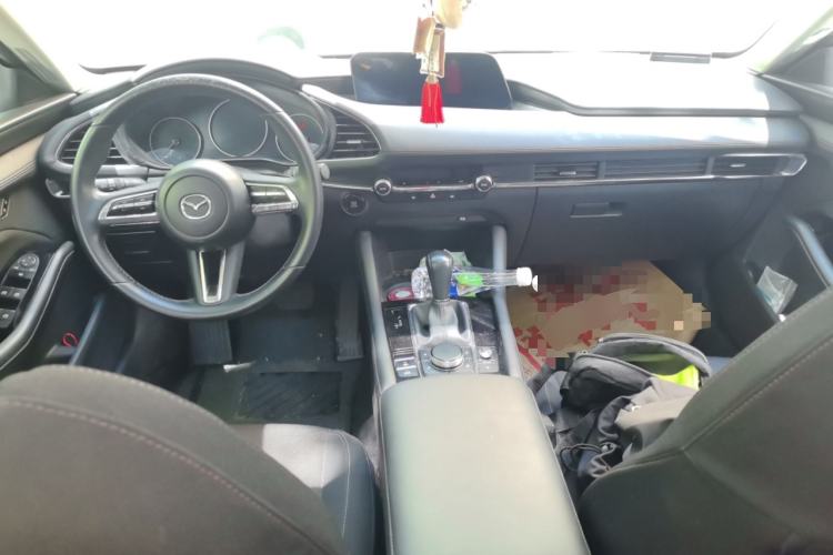 Used Mazda 3 Axela 2023 2.0L Automatic ZhiXuan Edition Center Console
