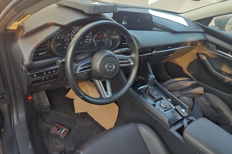 Used Mazda 3 Axela 2023 2.0L Automatic Zhiyao Edition Center Console