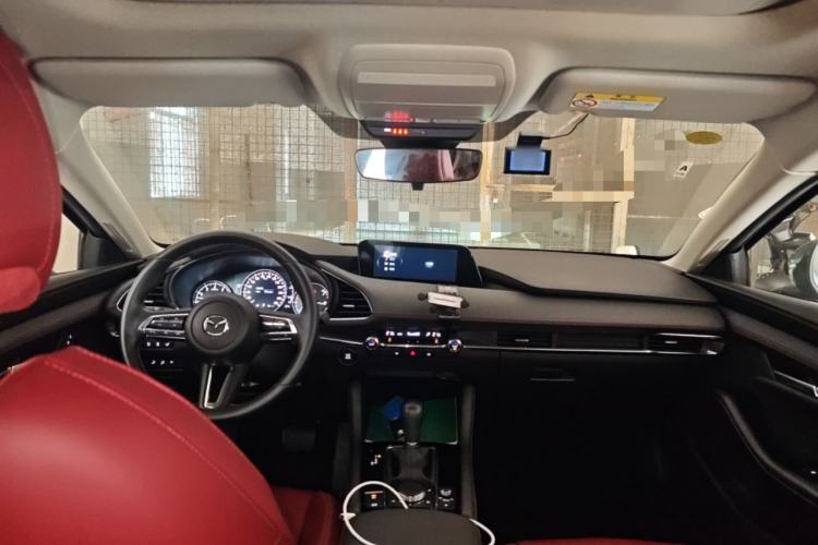 Used Mazda 3 Axela 2023 2.0L Automatic Zhiyao Edition Center Console