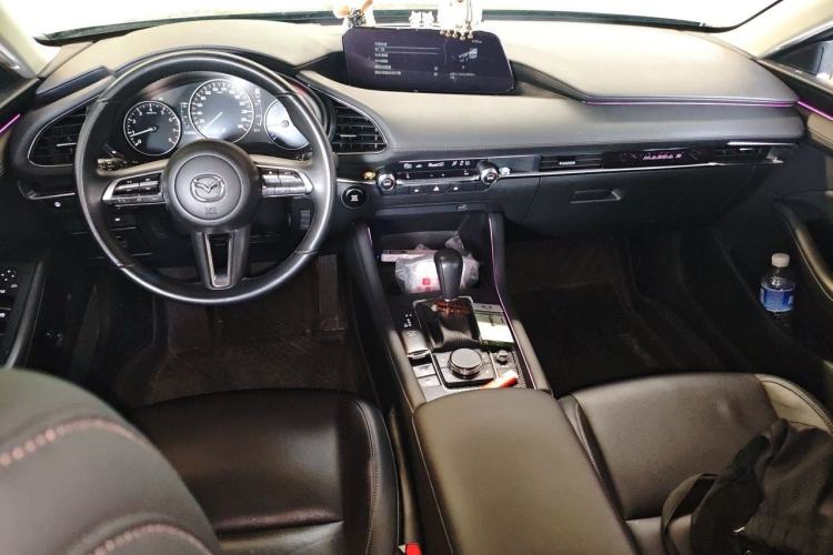 Used Mazda 3 Axela 2023 2.0L Automatic ZhiZhen Edition Center Console
