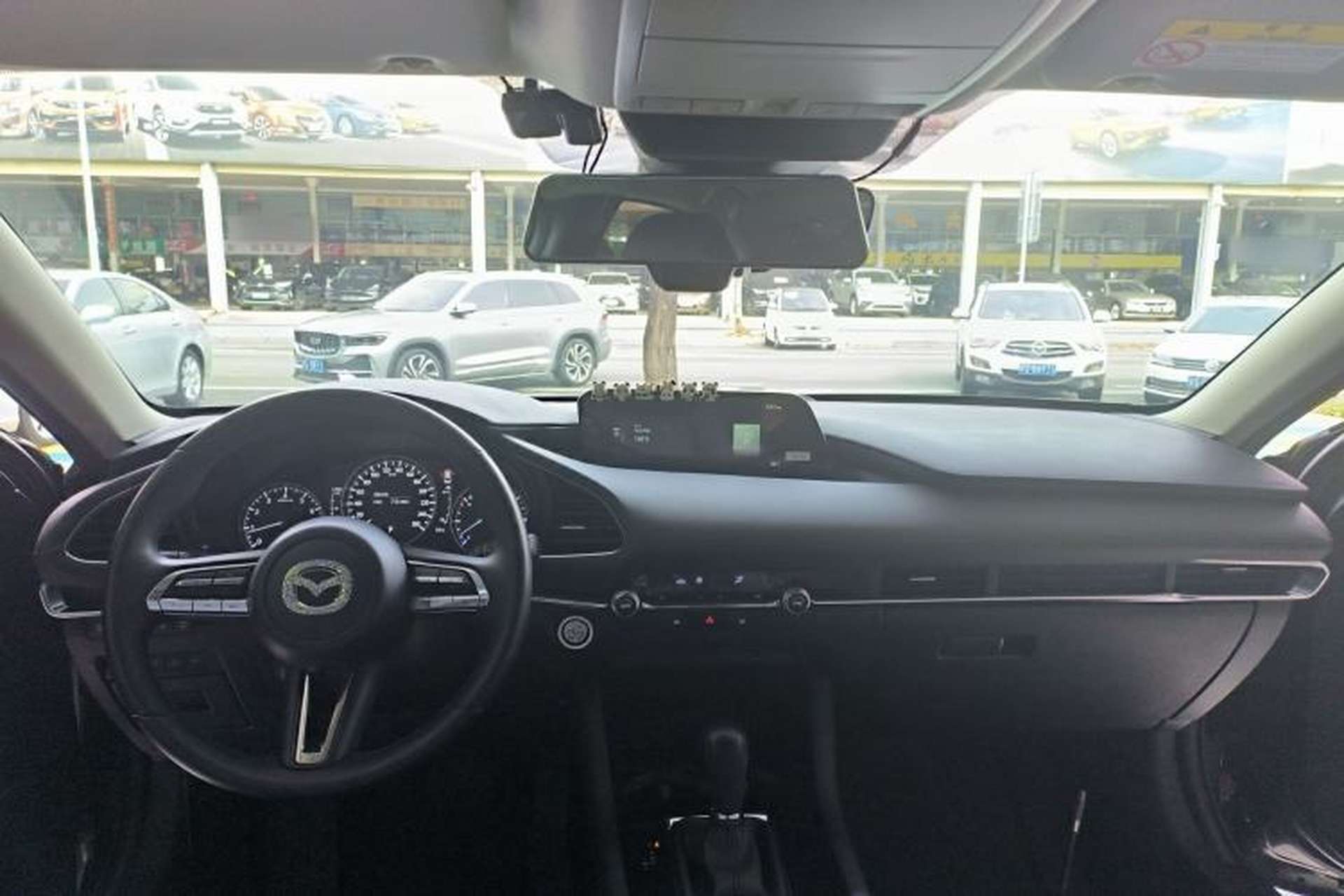Used Mazda 3 Axela 2023 2.0L Automatic Zhiqing Edition Center Console