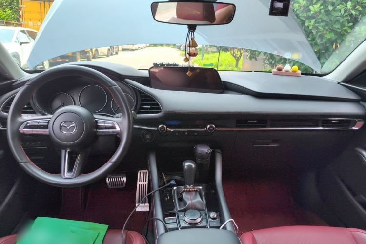 Used Mazda 3 Axela 2023 2.0L Automatic Zhiqing Edition Center Console