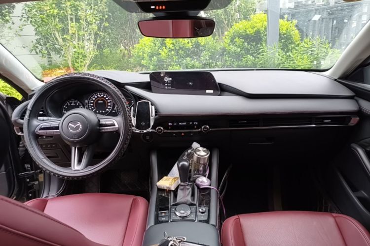 Used Mazda 3 Axela 2023 2.0L Automatic ZhiZhen Edition Center Console