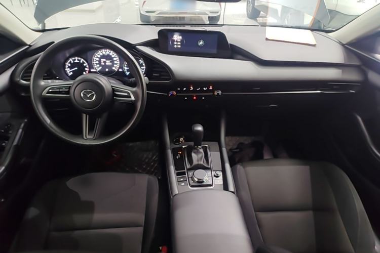 Used Mazda 3 Axela 2023 2.0L Automatic Zhiqing Edition Center Console
