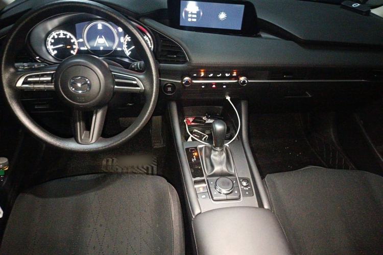 Used Mazda 3 Axela 2023 2.0L Automatic Zhiqing Edition Center Console