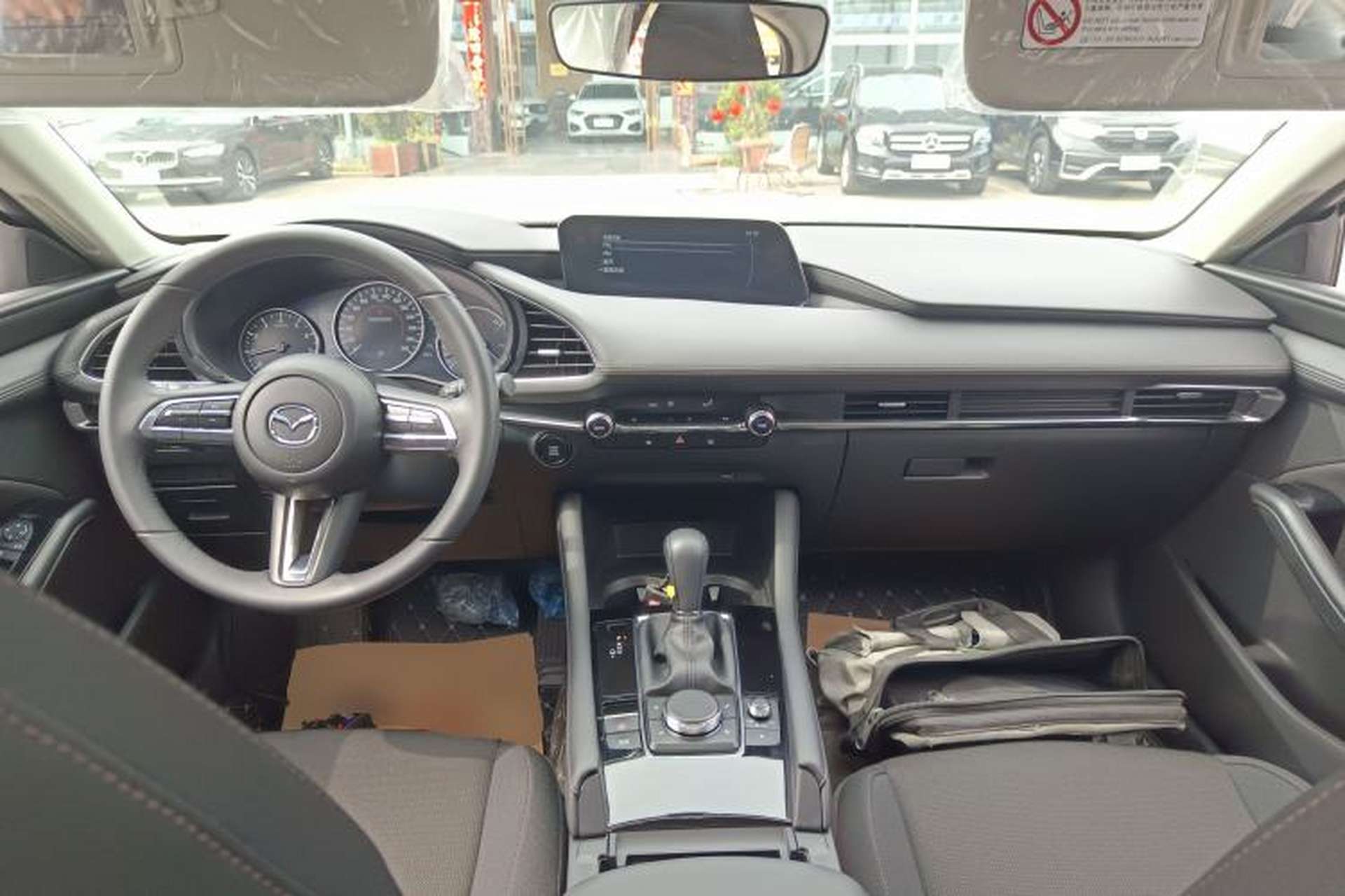 Used Mazda 3 Axela 2023 2.0L Automatic ZhiXuan Edition Center Console
