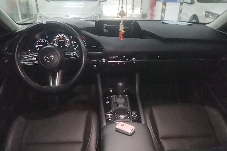 Used Mazda 3 Axela 2023 2.0L Automatic Zhiya Edition Center Console
