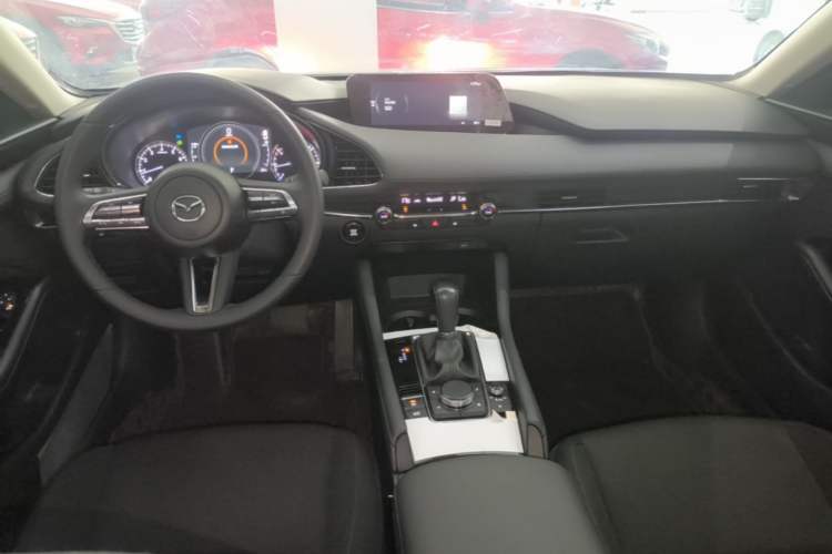 Used Mazda 3 Axela 2023 2.0L Automatic ZhiXuan Edition Center Console