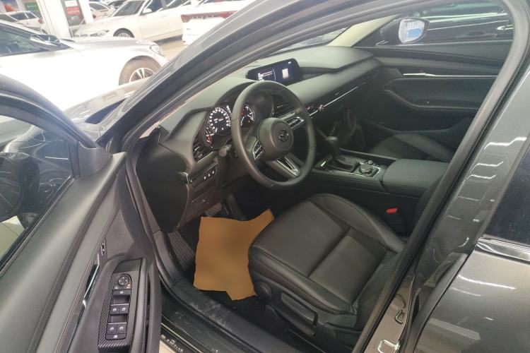 Used Mazda 3 Axela 2023 2.0L Automatic Zhiya Edition Driver Seat