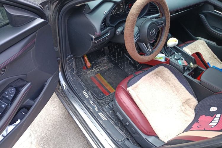 Used Mazda 3 Axela 2023 2.0L Automatic ZhiZhen Edition Driver Seat