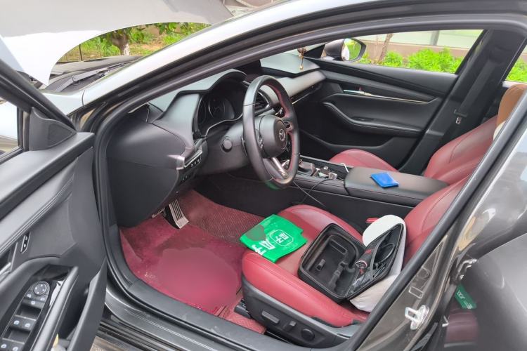 Used Mazda 3 Axela 2023 2.0L Automatic Zhiqing Edition Driver Seat