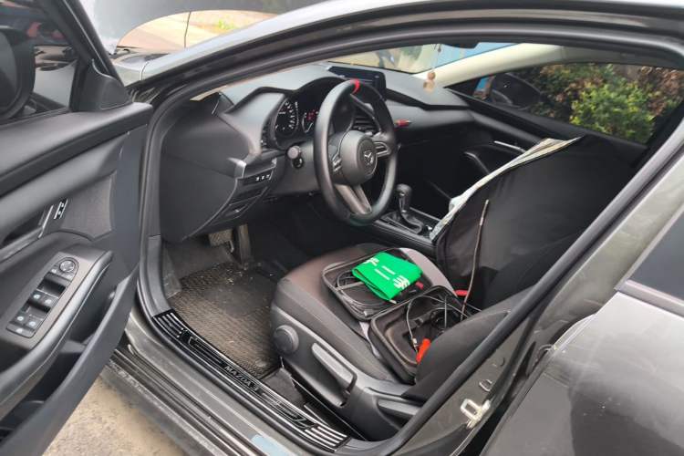 Used Mazda 3 Axela 2023 2.0L Automatic Zhiqing Edition Driver Seat