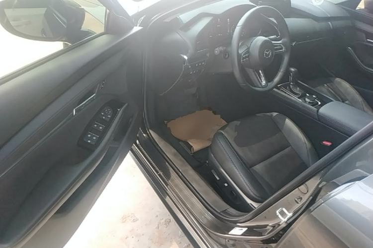 Used Mazda 3 Axela 2023 2.0L Automatic Zhiya Edition Driver Seat