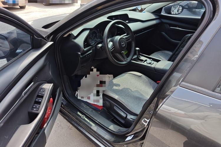 Used Mazda 3 Axela 2023 2.0L Automatic Zhiqing Edition Driver Seat
