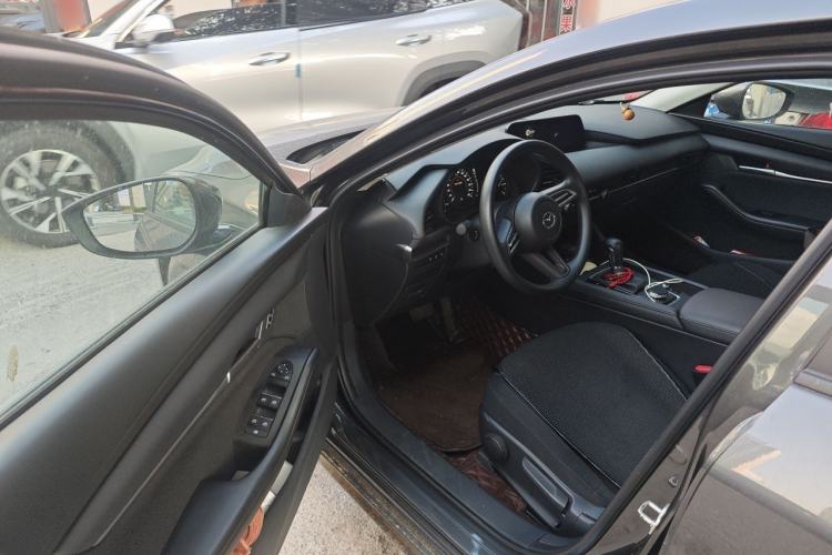 Used Mazda 3 Axela 2023 2.0L Automatic Zhiqing Edition Driver Seat