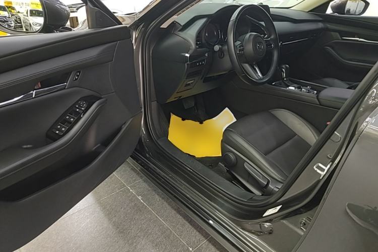 Used Mazda 3 Axela 2023 2.0L Automatic Zhiya Edition Driver Seat