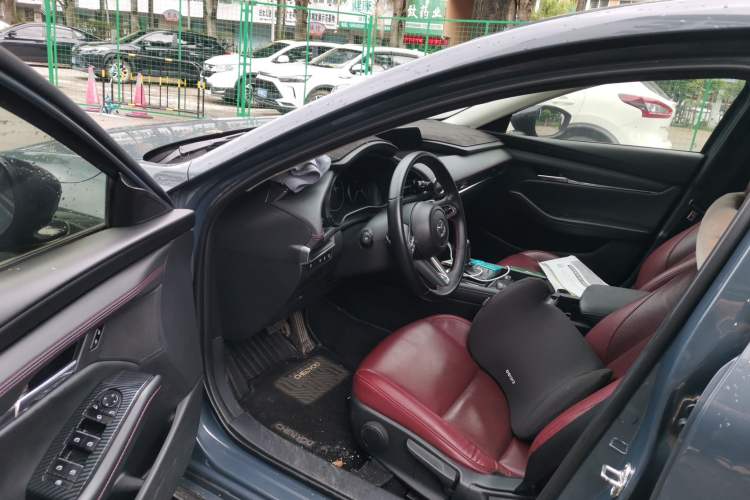 Used Mazda 3 Axela 2023 2.0L Automatic Zhiya Edition Driver Seat