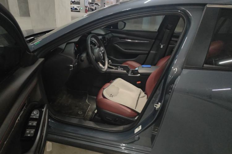 Used Mazda 3 Axela 2023 2.0L Automatic Zhiyao Edition Driver Seat