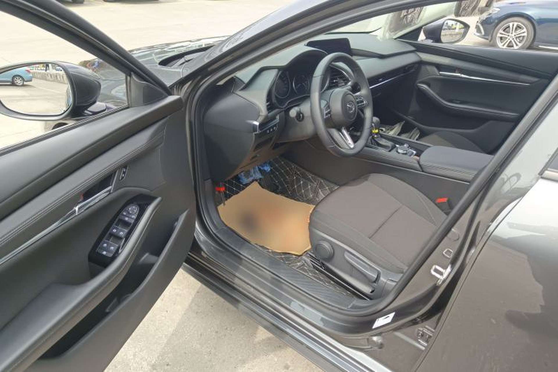 Used Mazda 3 Axela 2023 2.0L Automatic ZhiXuan Edition Driver Seat