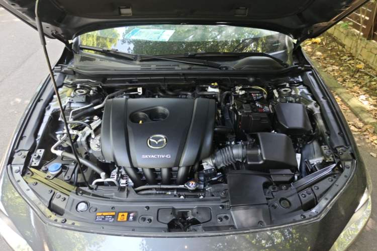 Used Mazda 3 Axela 2023 2.0L Automatic ZhiZhen Edition Engine Bay
