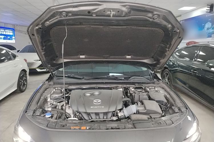 Used Mazda 3 Axela 2023 2.0L Automatic ZhiZhen Edition Engine Bay