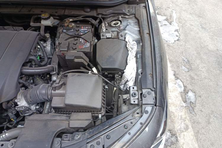 Used Mazda 3 Axela 2023 2.0L Automatic ZhiZhen Edition Engine Bay Left