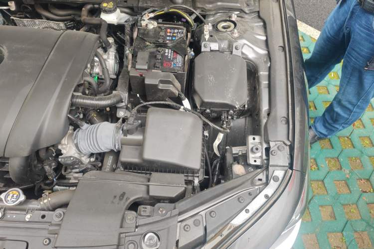 Used Mazda 3 Axela 2023 2.0L Automatic ZhiXuan Edition Engine Bay Left