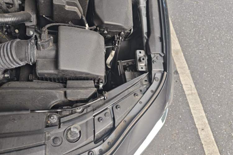 Used Mazda 3 Axela 2023 2.0L Automatic ZhiZhen Edition Engine Bay Left