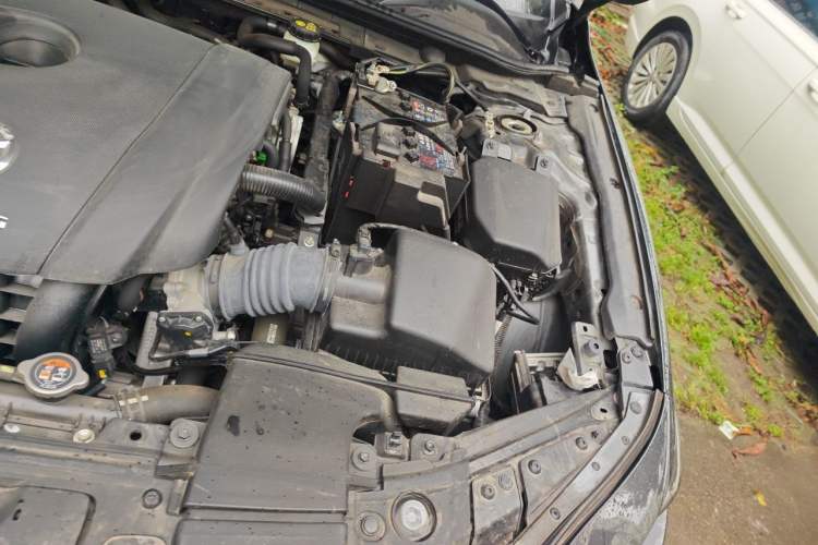 Used Mazda 3 Axela 2023 2.0L Automatic ZhiZhen Edition Engine Bay Left