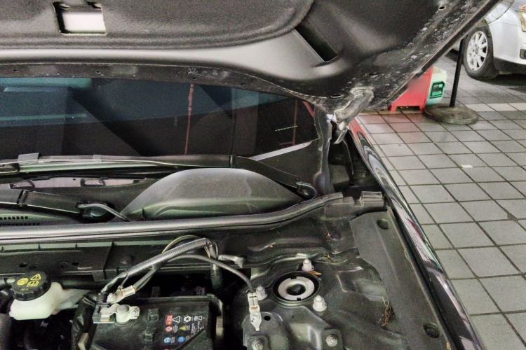 Used Mazda 3 Axela 2023 2.0L Automatic Zhiyao Edition Engine Bay Left