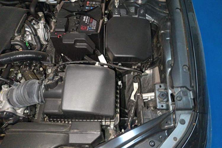 Used Mazda 3 Axela 2023 2.0L Automatic Zhiqing Edition Engine Bay Left