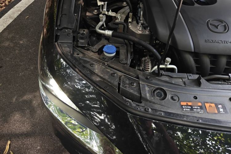Used Mazda 3 Axela 2023 2.0L Automatic ZhiZhen Edition Engine Bay Right