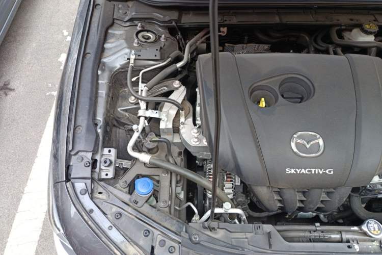 Used Mazda 3 Axela 2023 2.0L Automatic ZhiZhen Edition Engine Bay Right